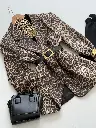 Veste blazer trois boutons à imprimé léopard - Noir et beige