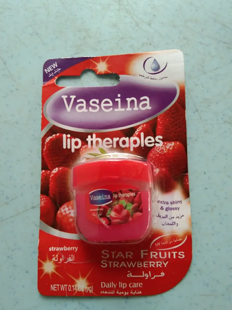 Vaseina Lip Therapies Fraise – Soin des Lèvres Brillantes 7g
