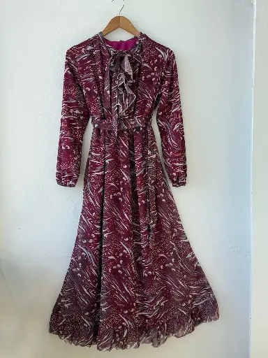 Robe en Mousseline à Mini Fleurs – Légère et Féminine